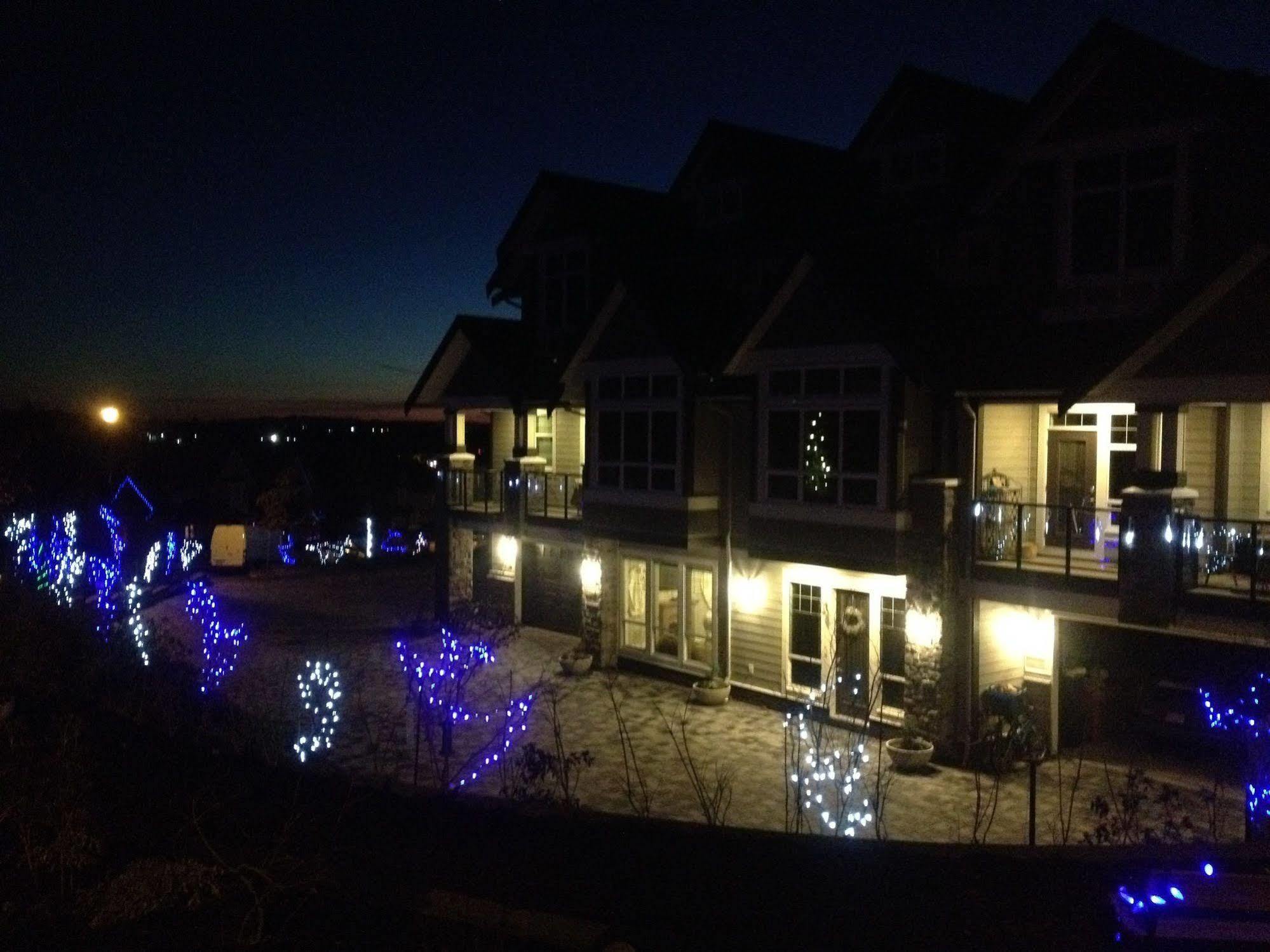 Brookside Inn Boutique Hotel 애버츠퍼드 외부 사진